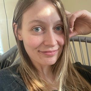 Meet your Posher, Aurora